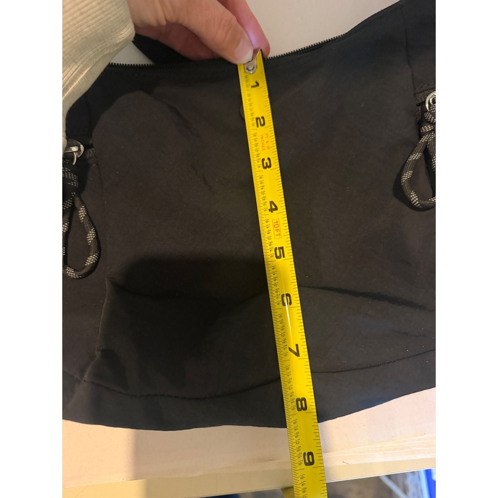 Lululemon Slouchy Sling Bag 6L Black Crossbody Purse - Picture 6 of 8
